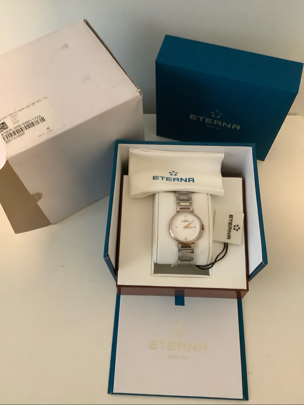 Eterna Watch